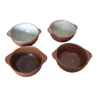 4 stoneware bowls