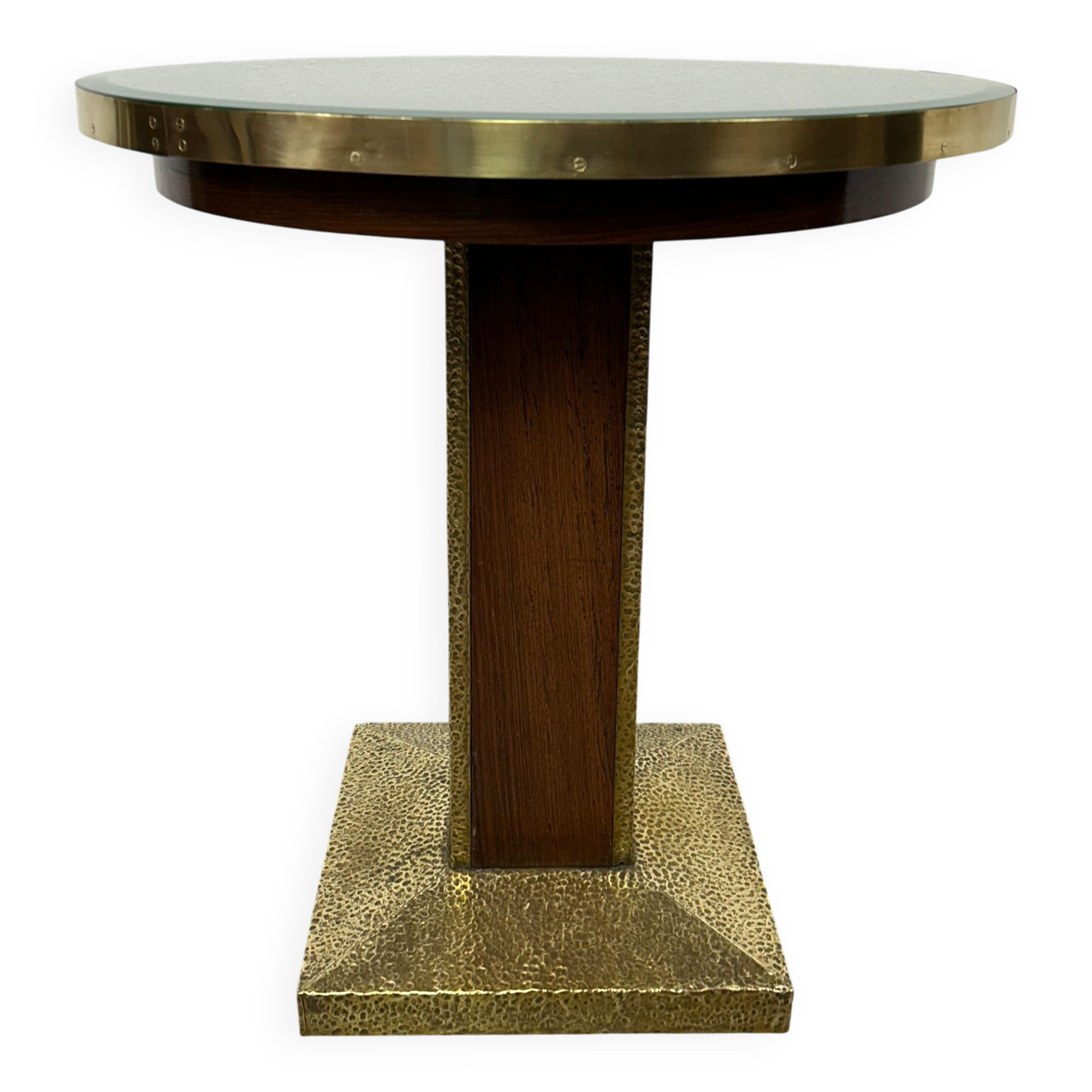Jugendstil coffee table with hammered decoration.