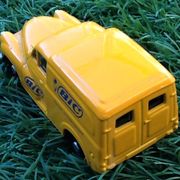 Morris1000 Van Miniature Car (1961) Bic Corgi Scale Advertising: 1/55th