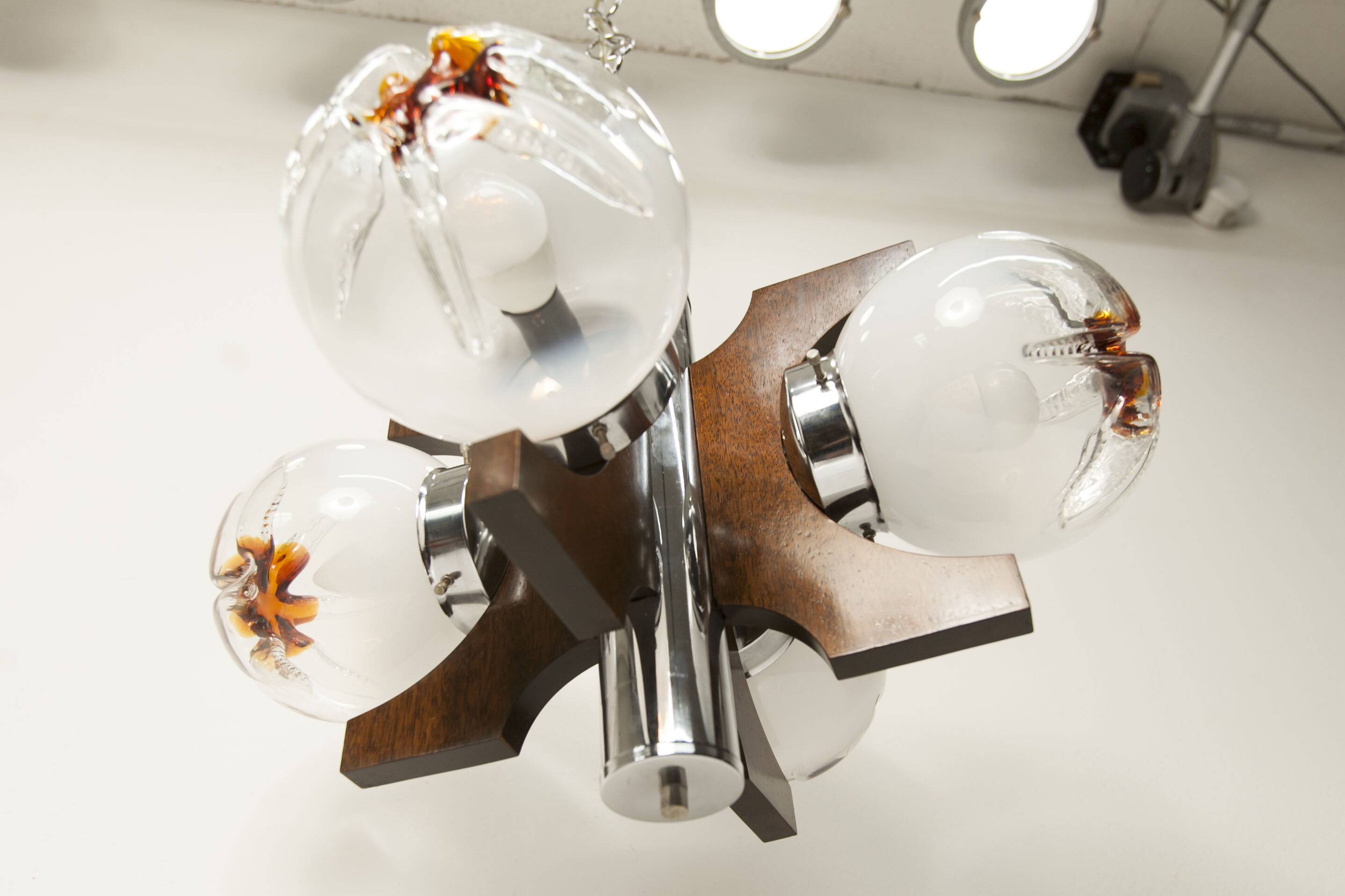 Lustre mazzega Murano 4 boules et teck 1960
