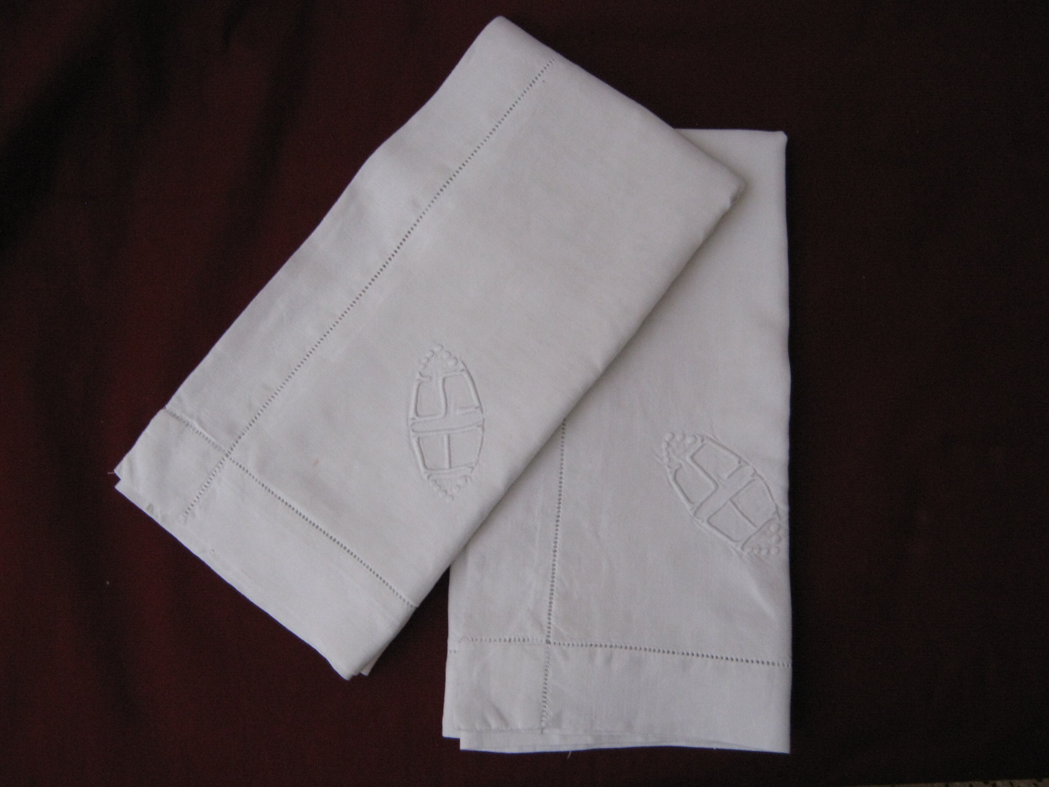 white métis pillowcases embroidered monogram A S
