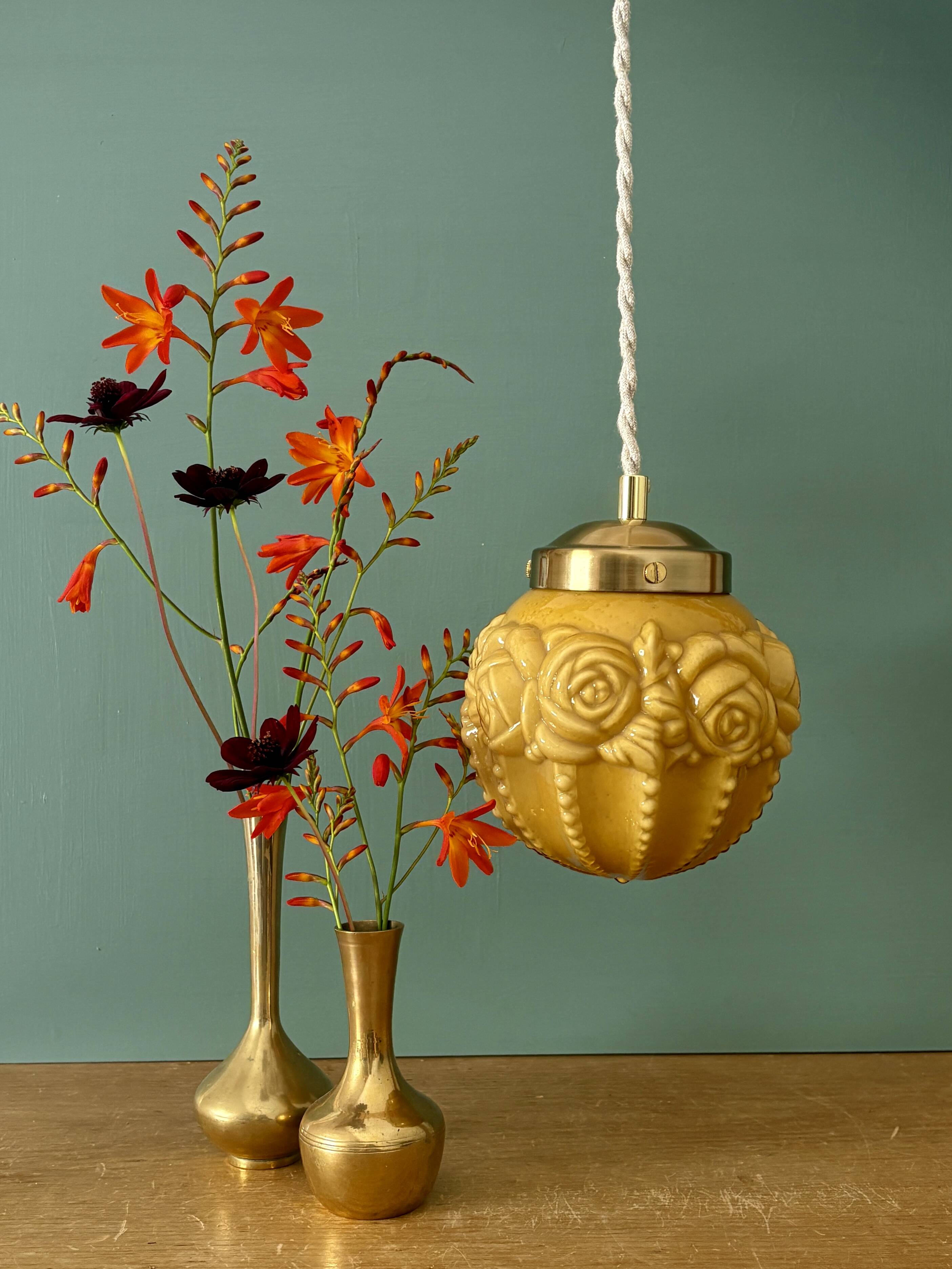 Vintage art deco globe pendant light in ochre opaline