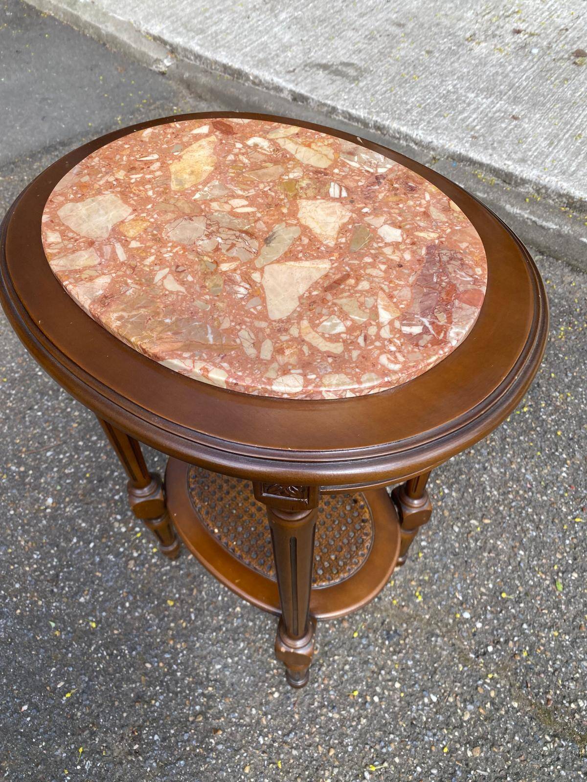 Oval Louis XVI gueridon carved in solid cherry wood with pink marble.