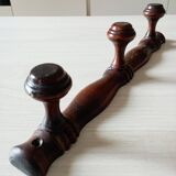 Wall-mounted coat rack with 3 hooks