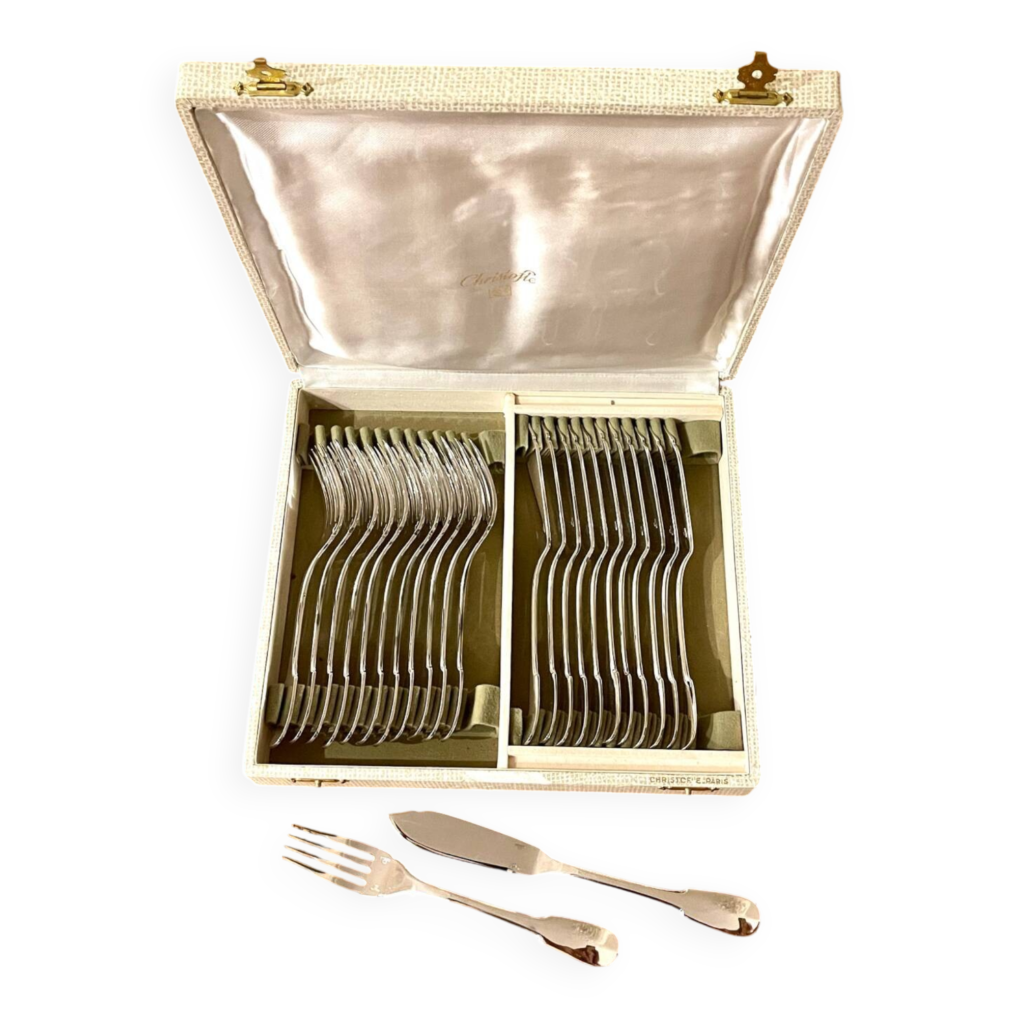 Christofle Cluny model fish cutlery, 12 forks, 12 knives, very good condition