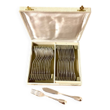 Christofle modèle cluny couverts à poisson ,12 fourchettes ,12 couteaux très bon état