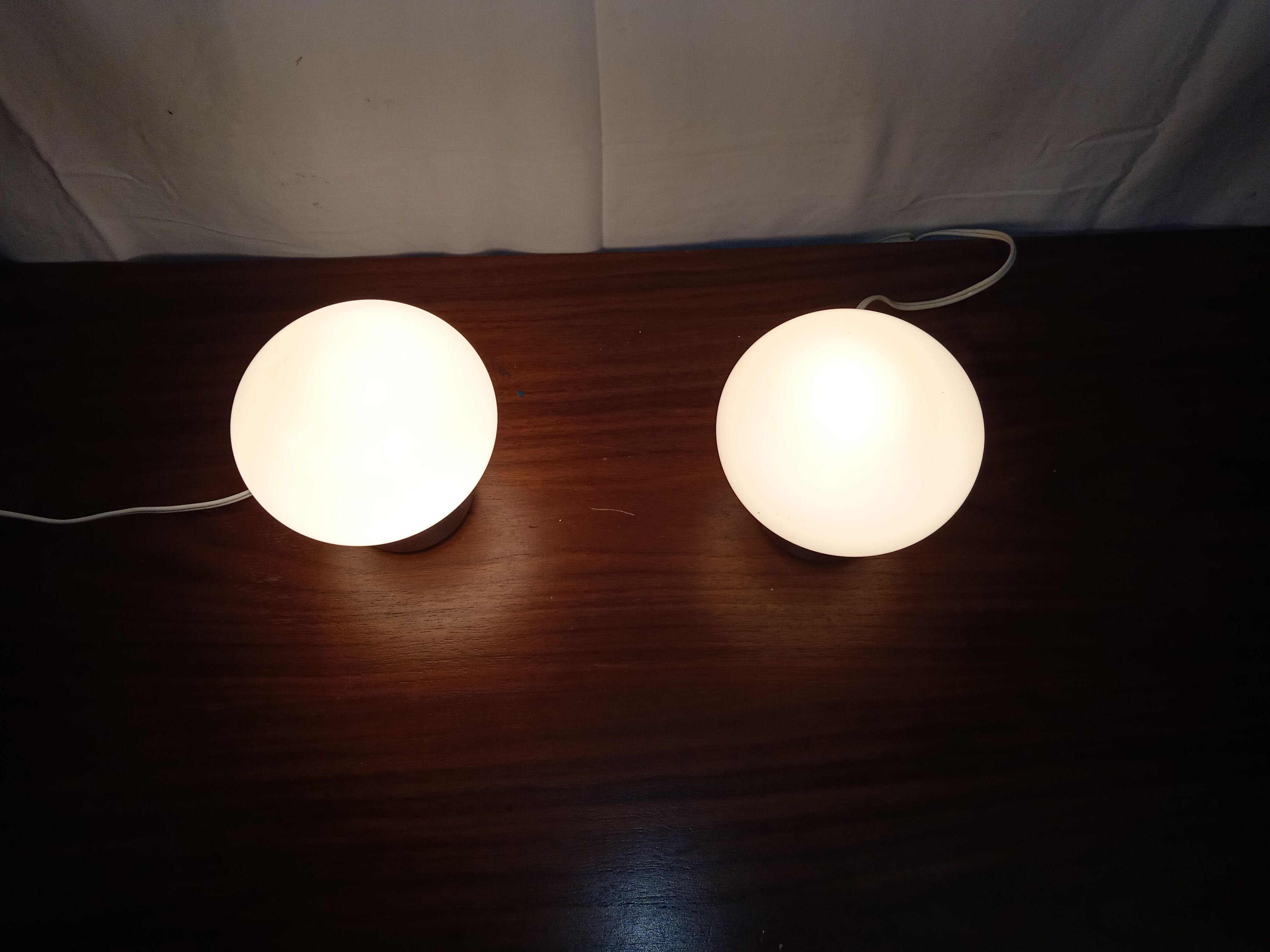 2 lamps design year 70 ecolight