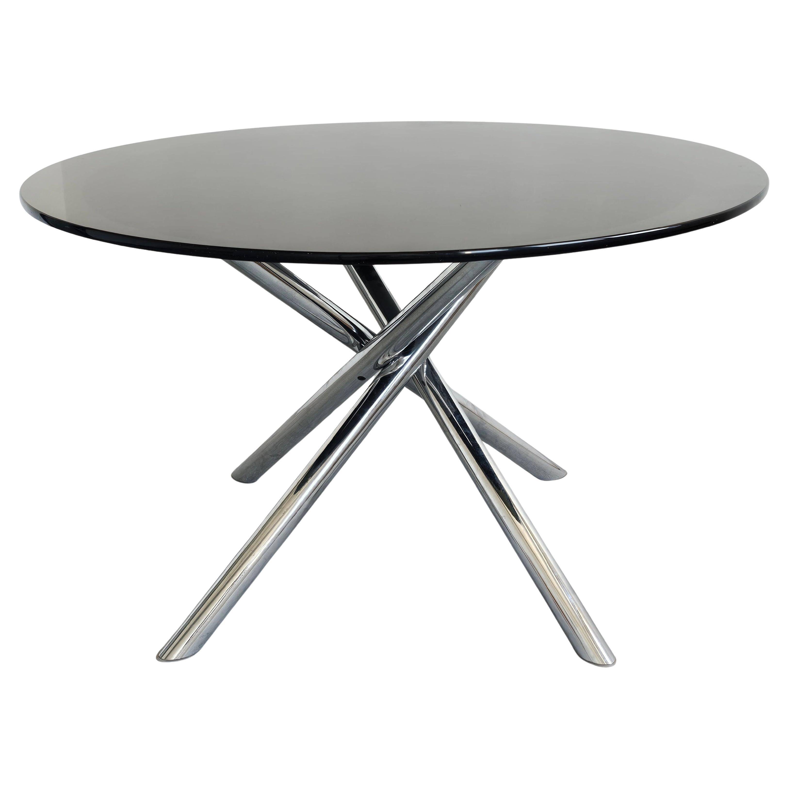 Postmodern dining table "Nodo" by Carlo Bartoli for Tisettanta.