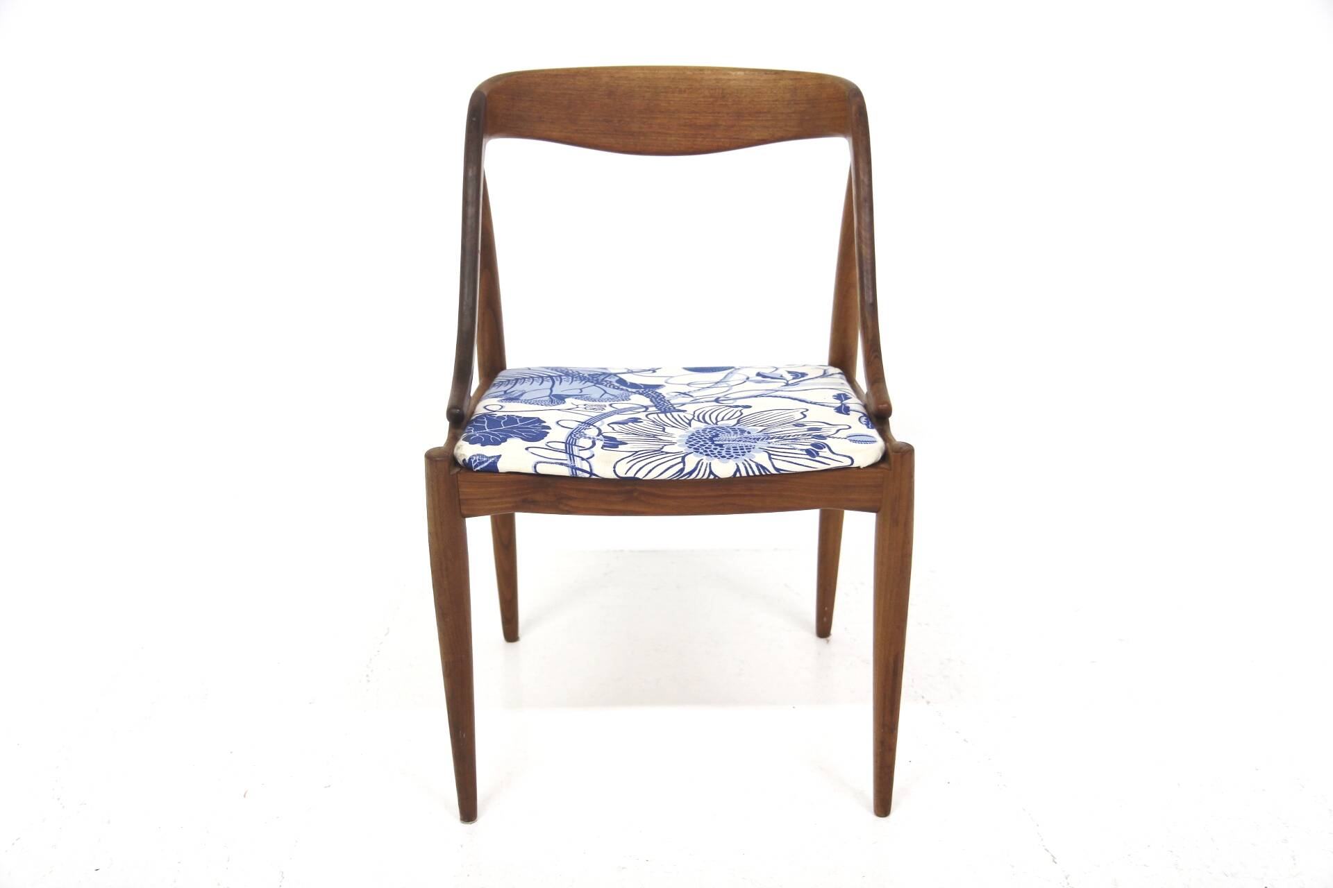 Scandinavian teak chair "Model 16", Johannes Andersen, Denmark, 1960
