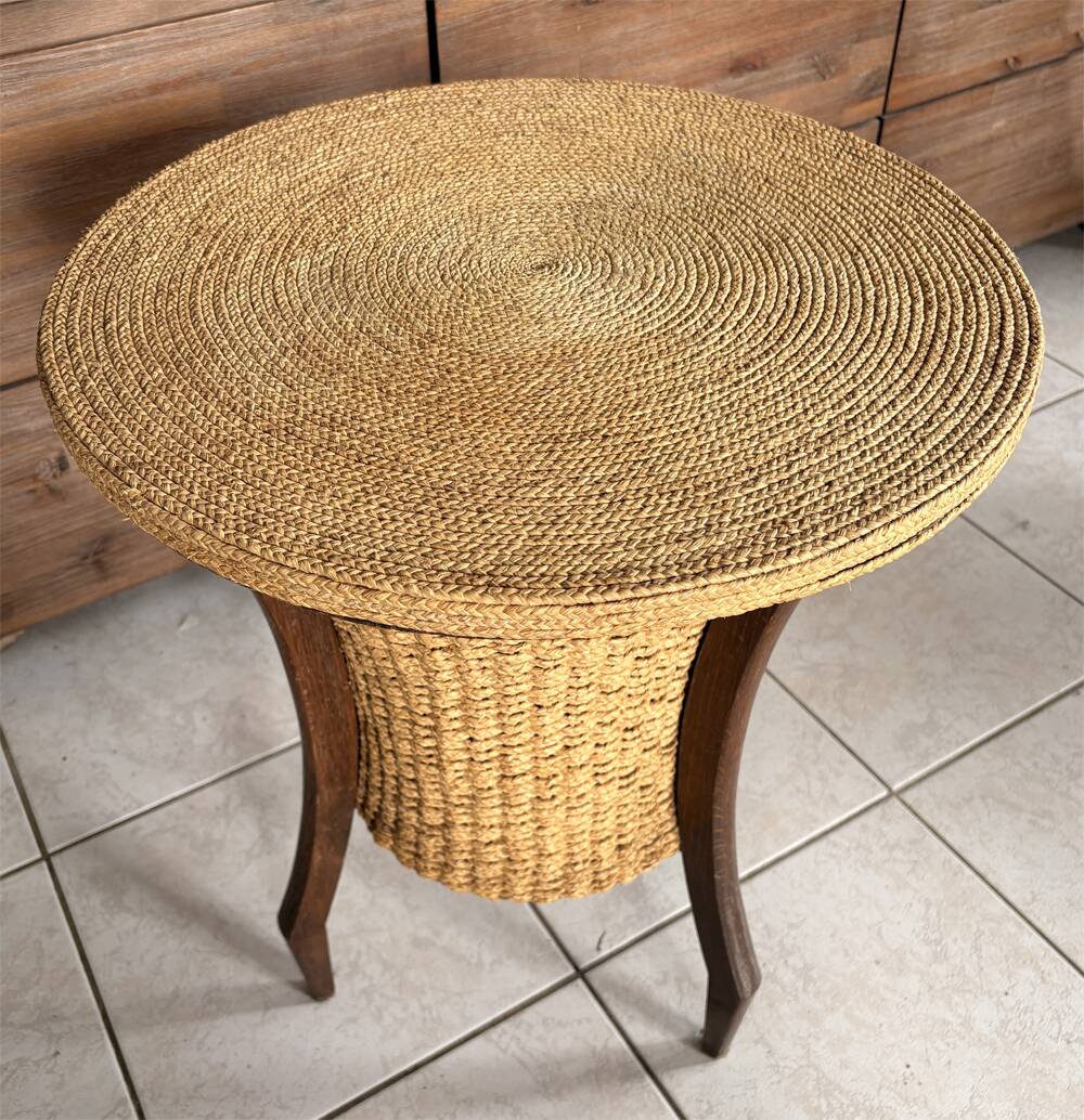 Vintage tripod work lamp in wicker and wood, 1960s style.