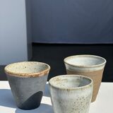 Lot de 3 tasses en céramique indonésienne (noir, mat brun & glacé moucheté)