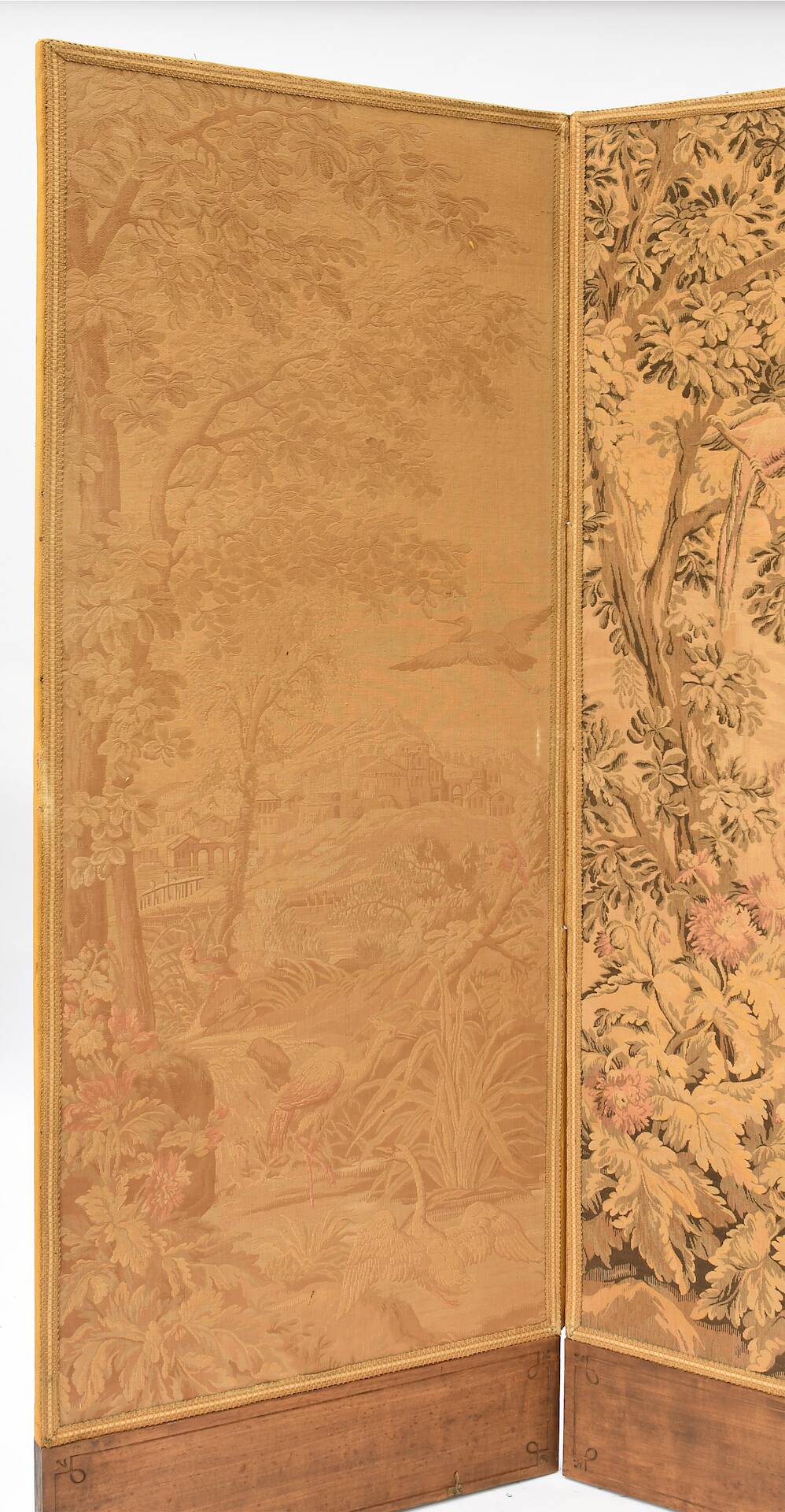 3-panel screen with tapestry decorated with landscape scenes