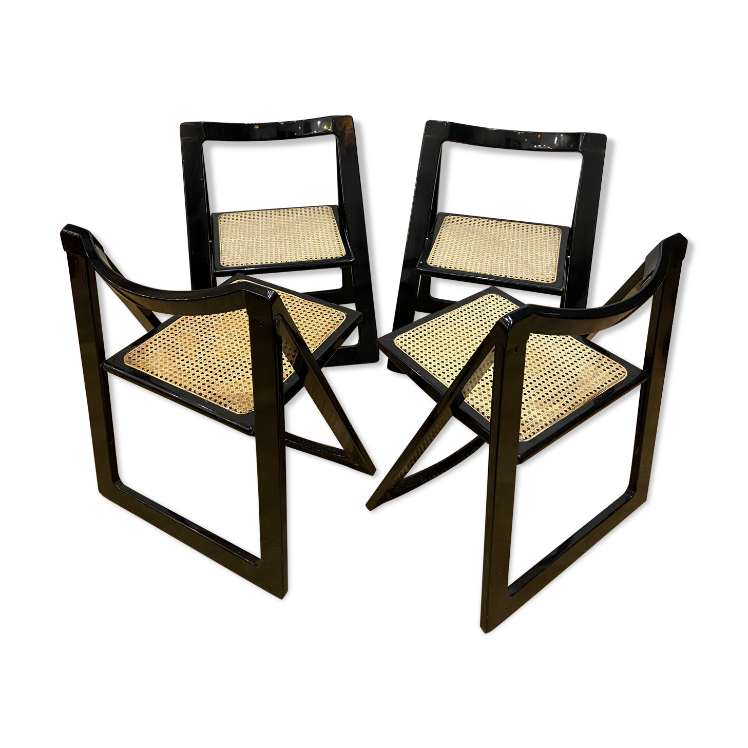 Folding chairs caning