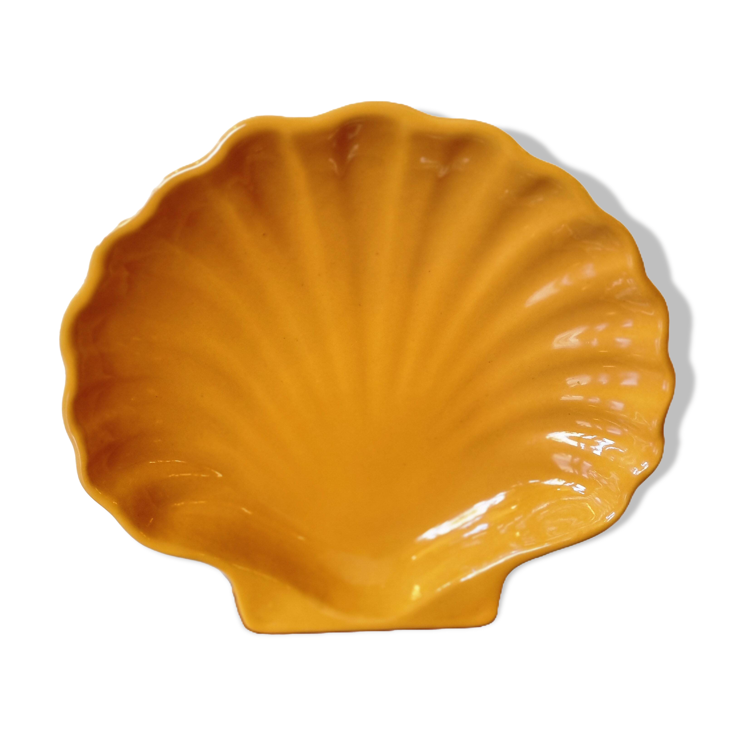 Ceramic Shell shaped plate Emile Henry