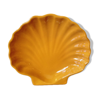Ceramic Shell shaped plate Emile Henry