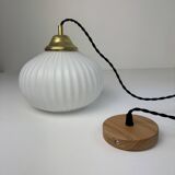Vintage fluted opaline suspension light