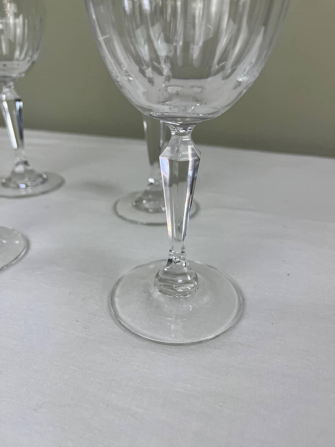 Crystal wine glass