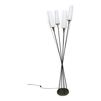 Lampadaire par rené mathieu pour la maison lunel 1950 laiton et opaline