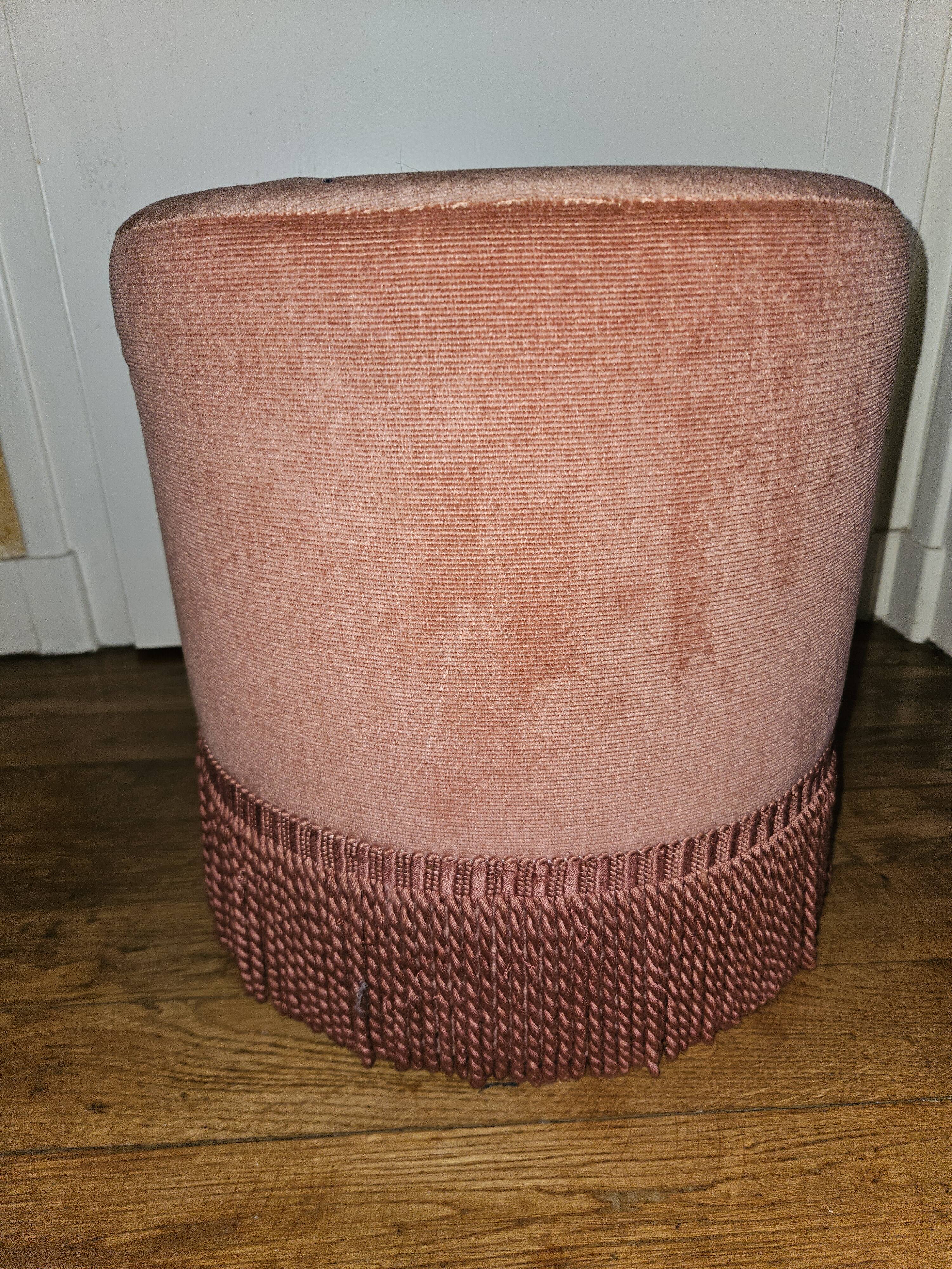 Pink velvet pouf
