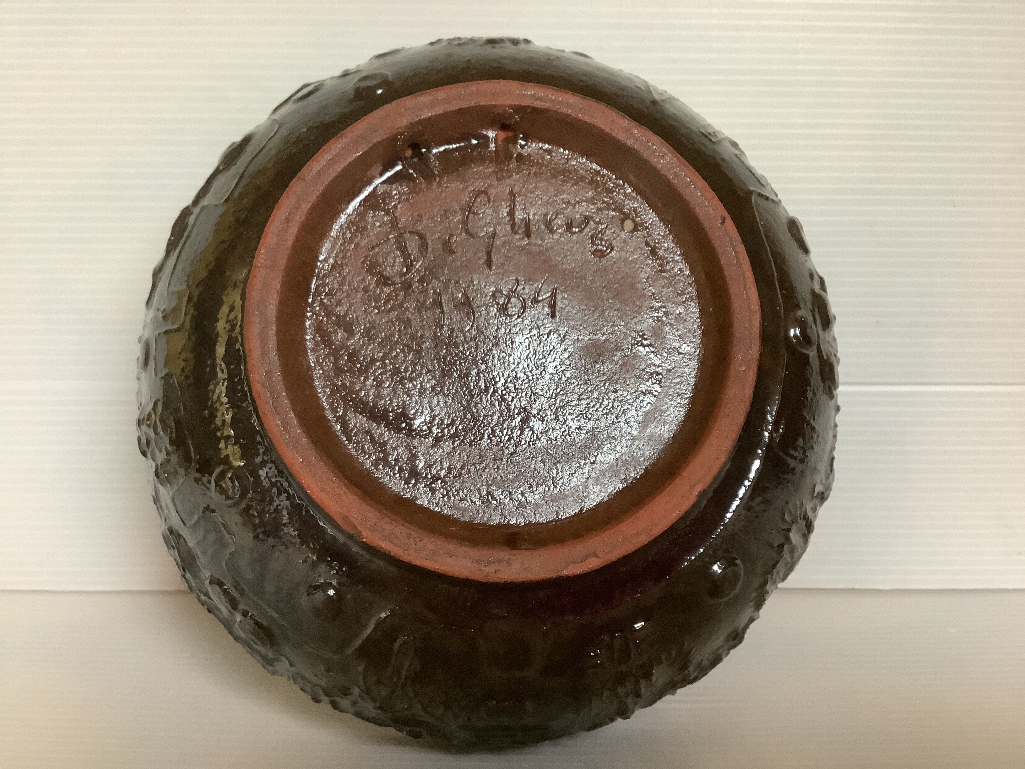 Empty raku ceramic pocket signed De Gheus