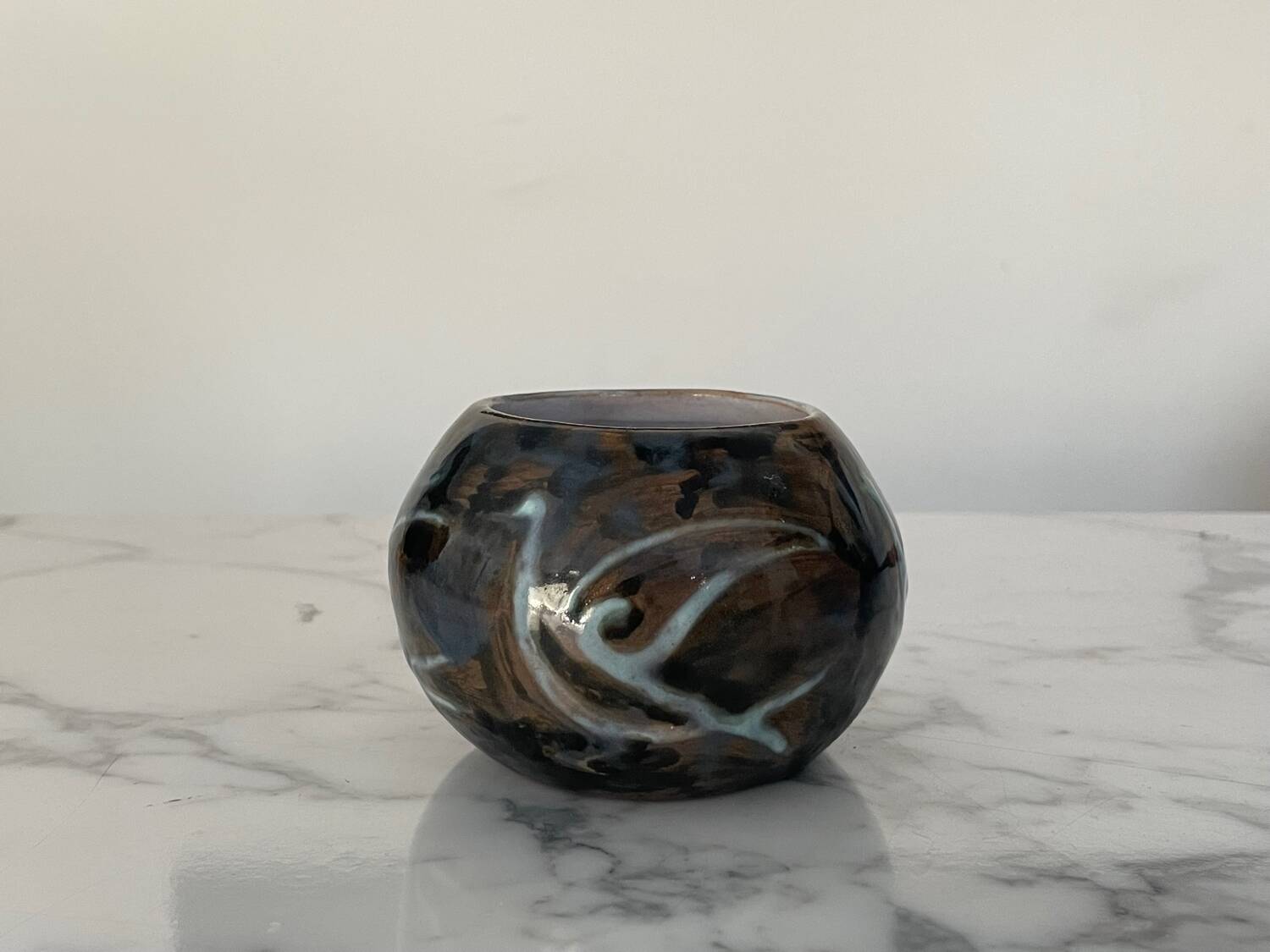 Small bowl signed AWpi 1957