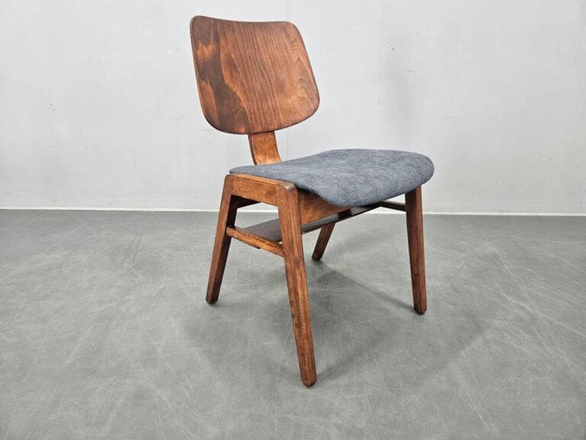 Rare mid-century dining chair in the style of Eames, up to 8 available, 1960s