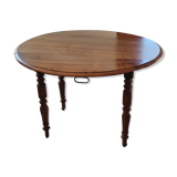 Classic round table