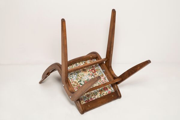 Chaise Boomerang blanche et bleue en lin, bois foncé, Pologne, années 1960