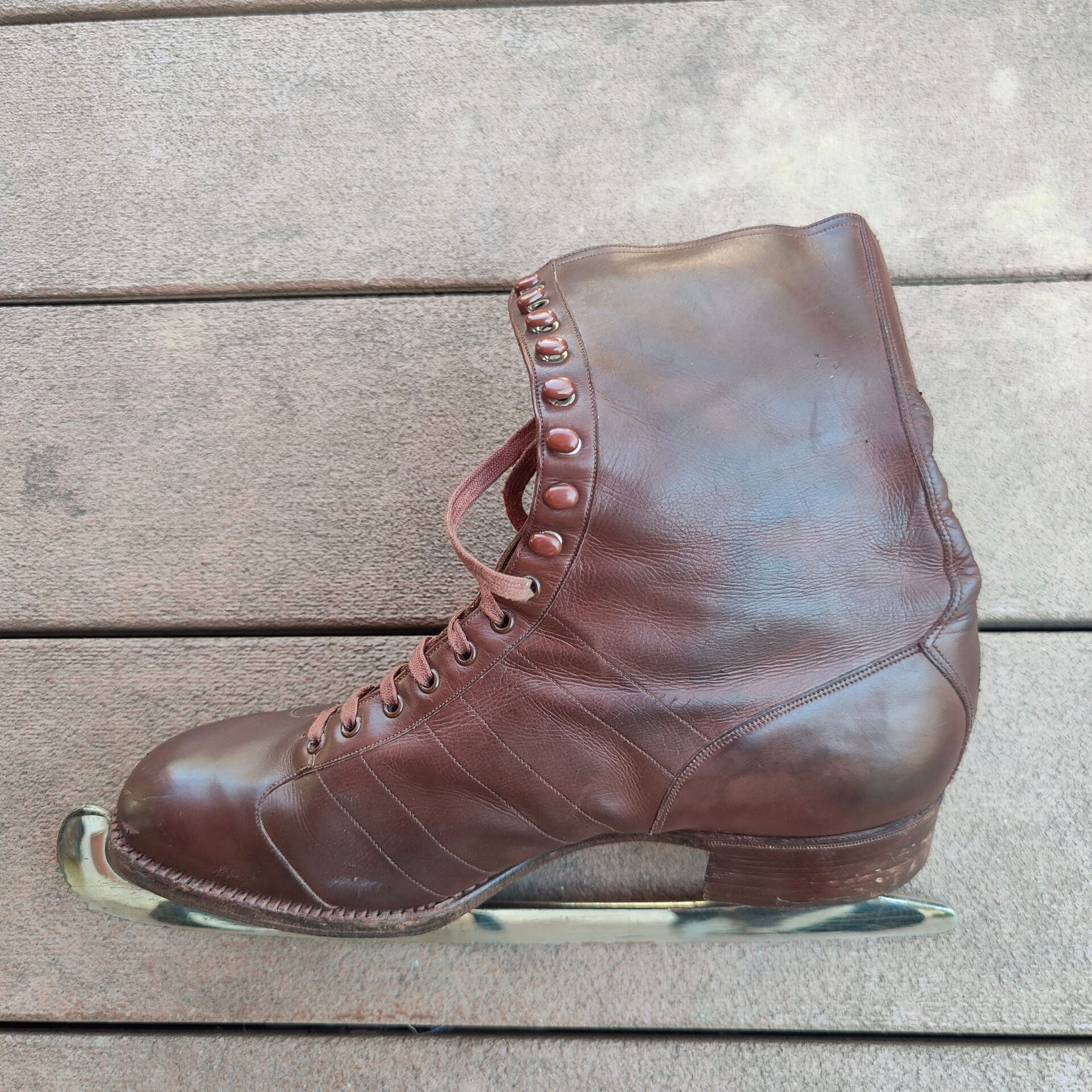Rare pair of women's ice skates, Schumacher St. Moritz, circa 1910-11.