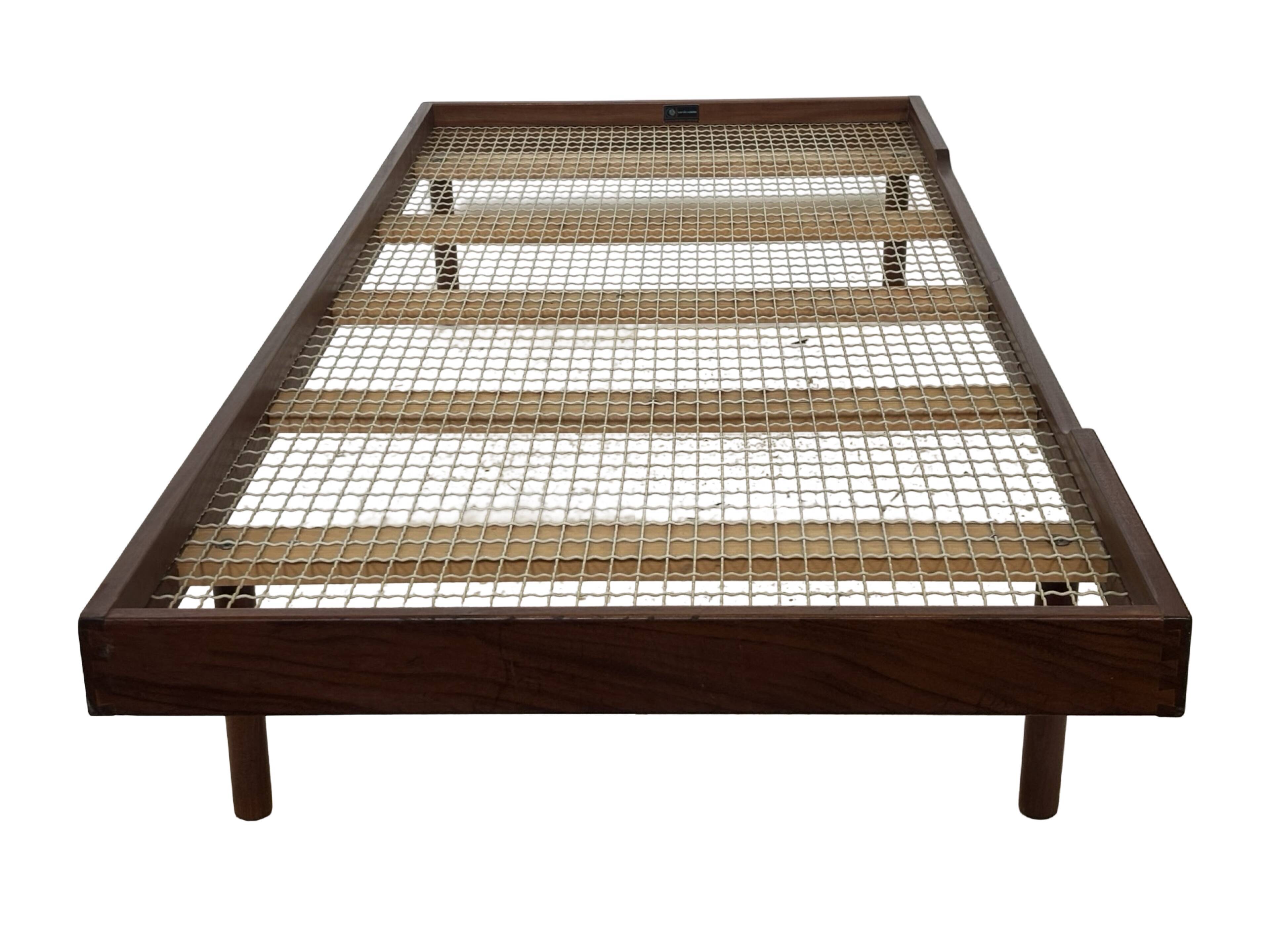 Vintage daybed minimalist design in Teak 1960s