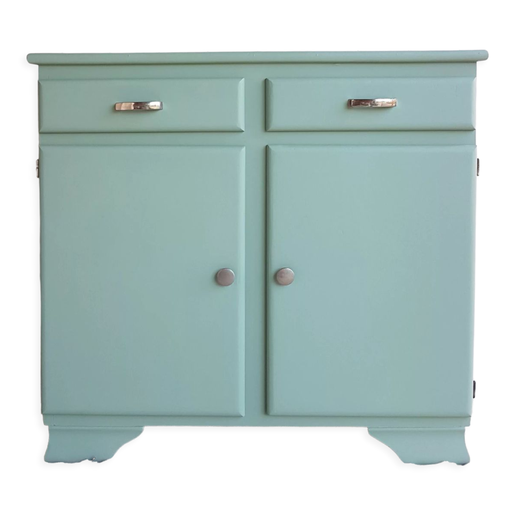 Aquamarine low buffet