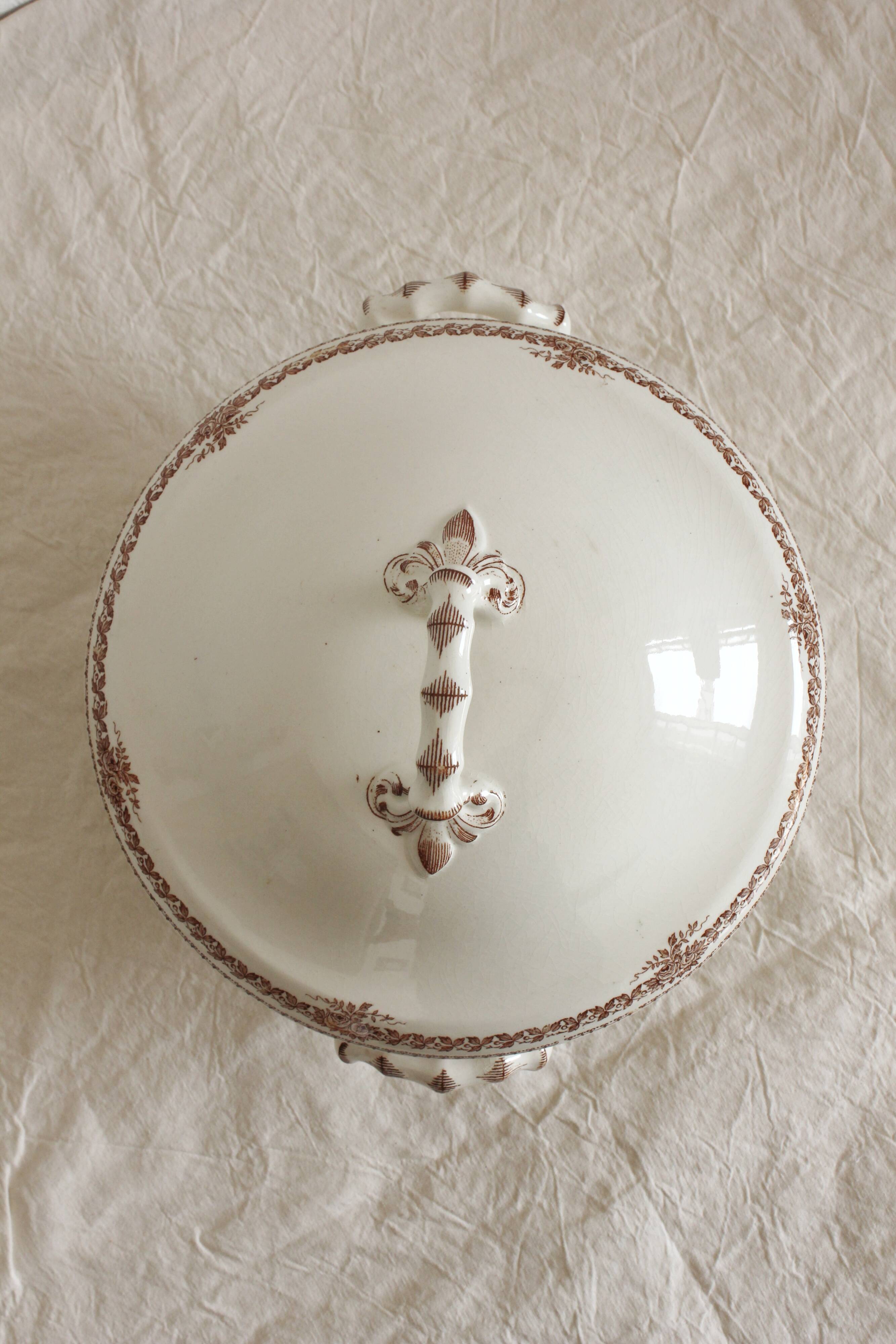 "Mireille" soup tureen from Longwy