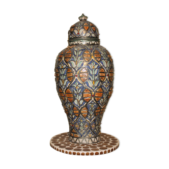 Ceramic vase