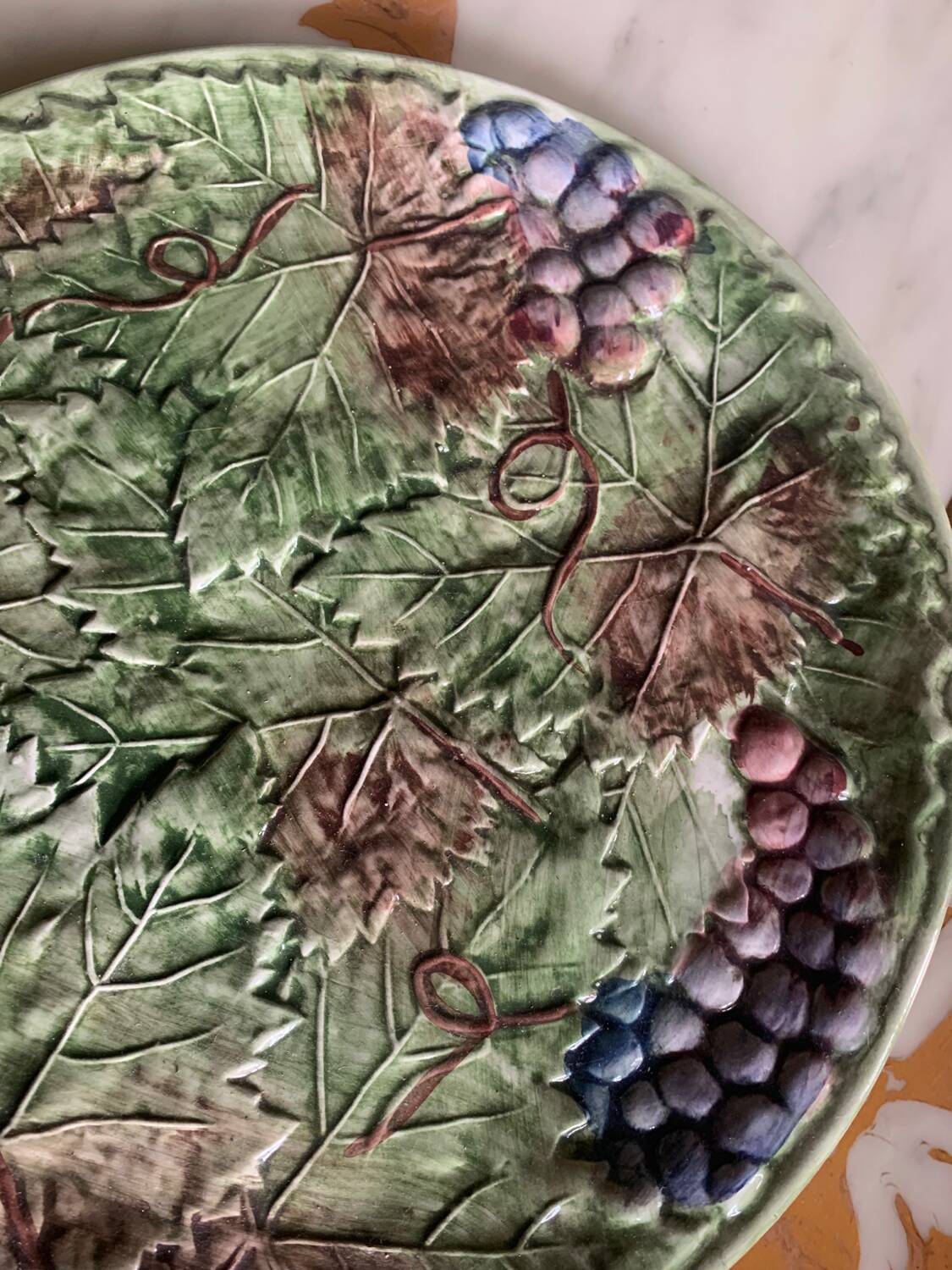 Slush Cake Dish Serving Tart Vine Leaves Grape Patterns