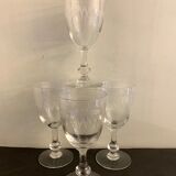 4 verres à pied gravés et soufflés