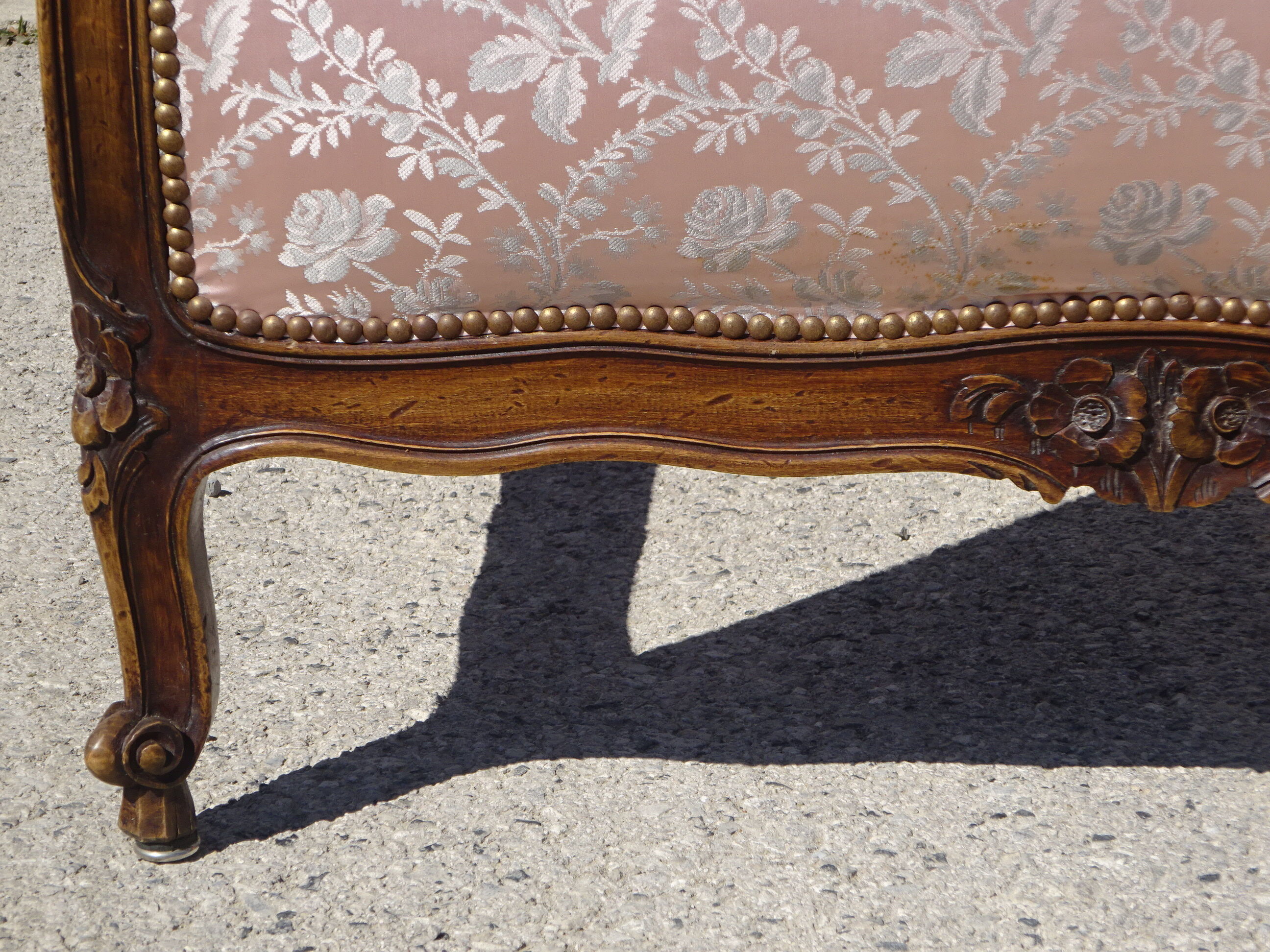 Antique sofa bed, in Louis XV style.