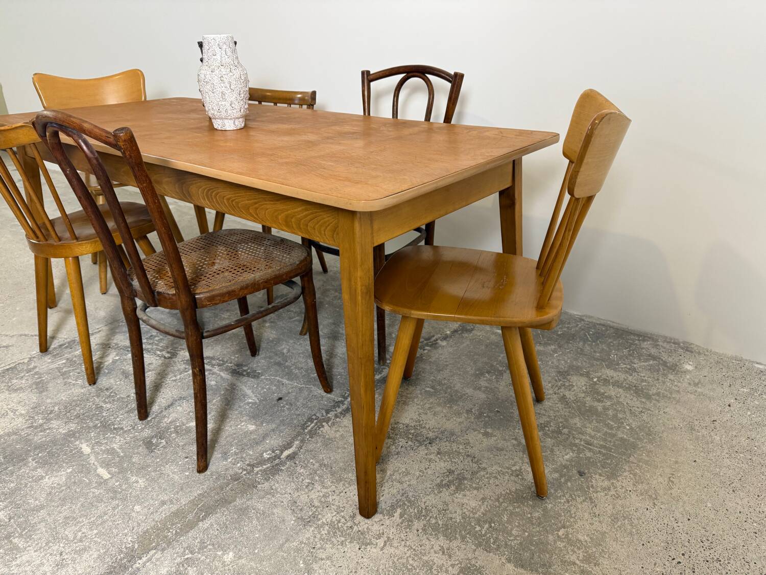 Vintage dining table – tapered legs – 1950s-1960s