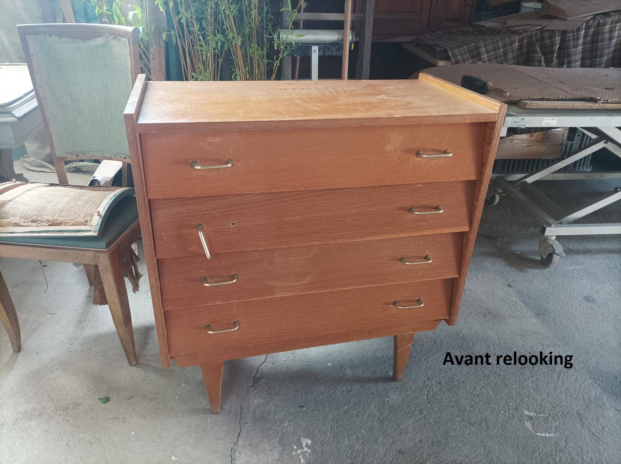 Commode vintage