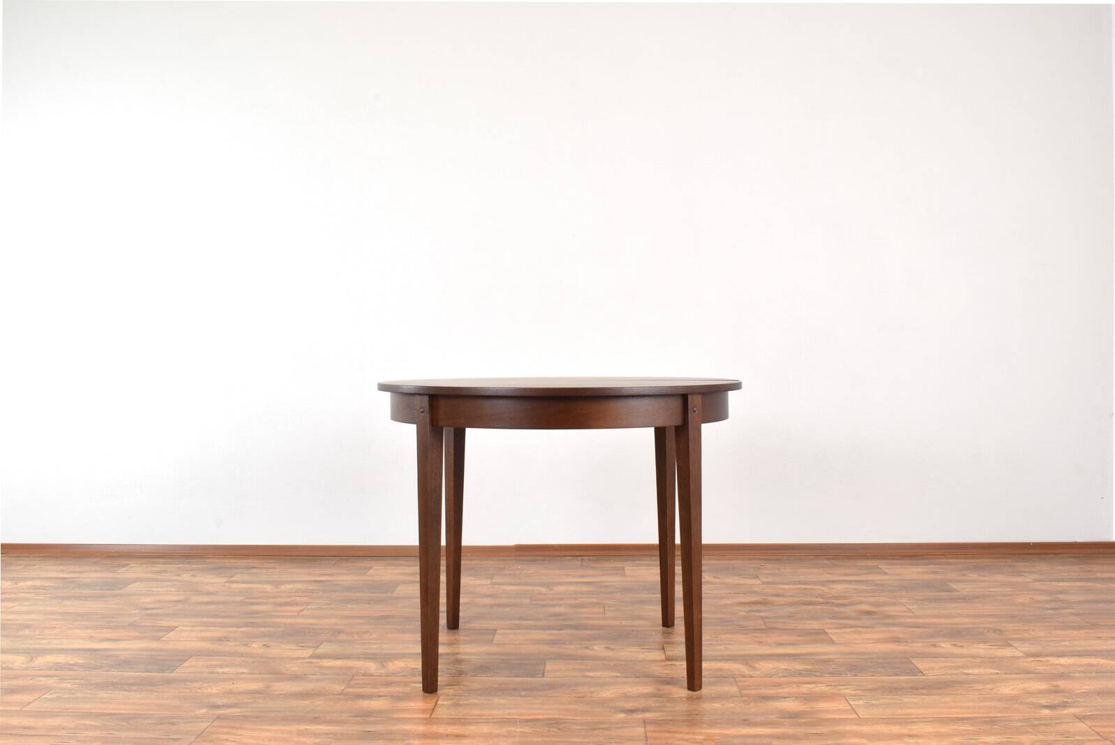 Table à manger extensible en chêne polonais du milieu du siècle, années 1960.