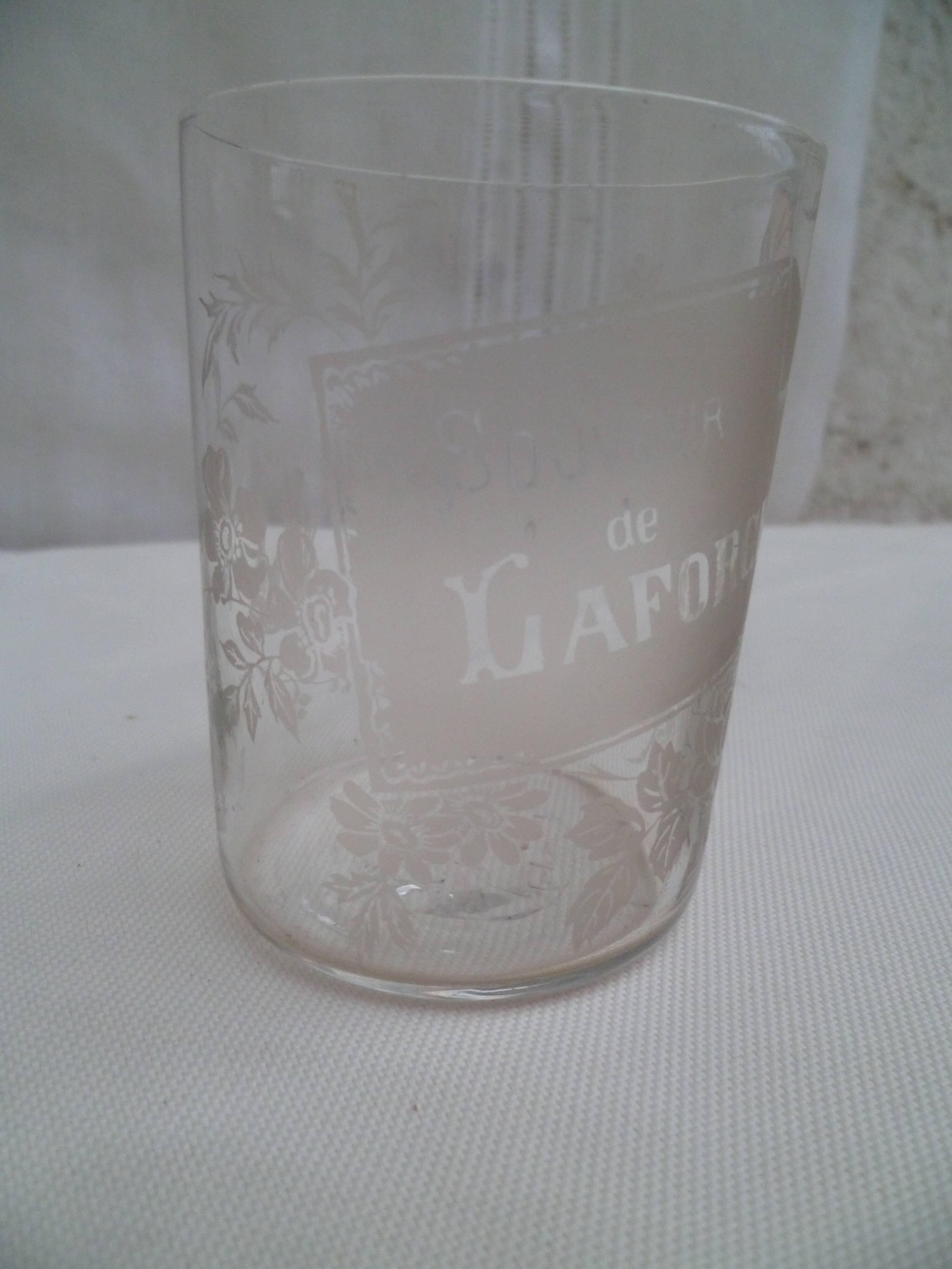 Two former glasses cups engraved Souvenir