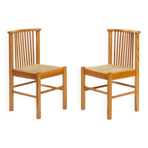 2 chaises en pin et paille,