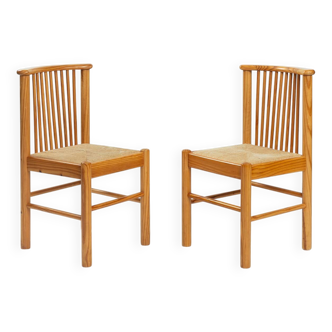 2 vintage chairs in pinewood with braided seat, 1970s