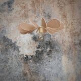 12-blade propeller suspension in rattan and nude linen