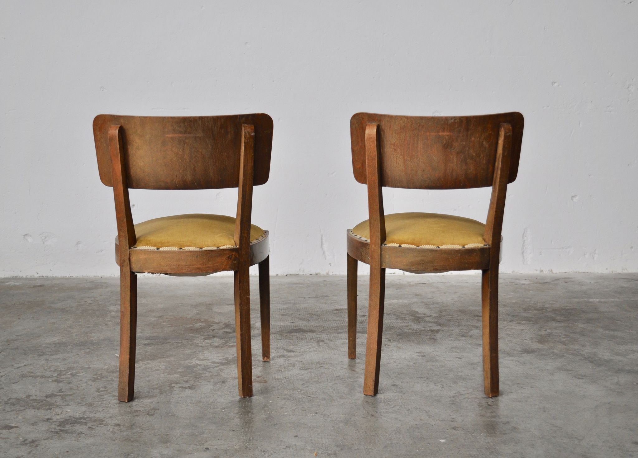 Vintage walnut chairs with studs & straps and springs in velvet, italy, 1920s