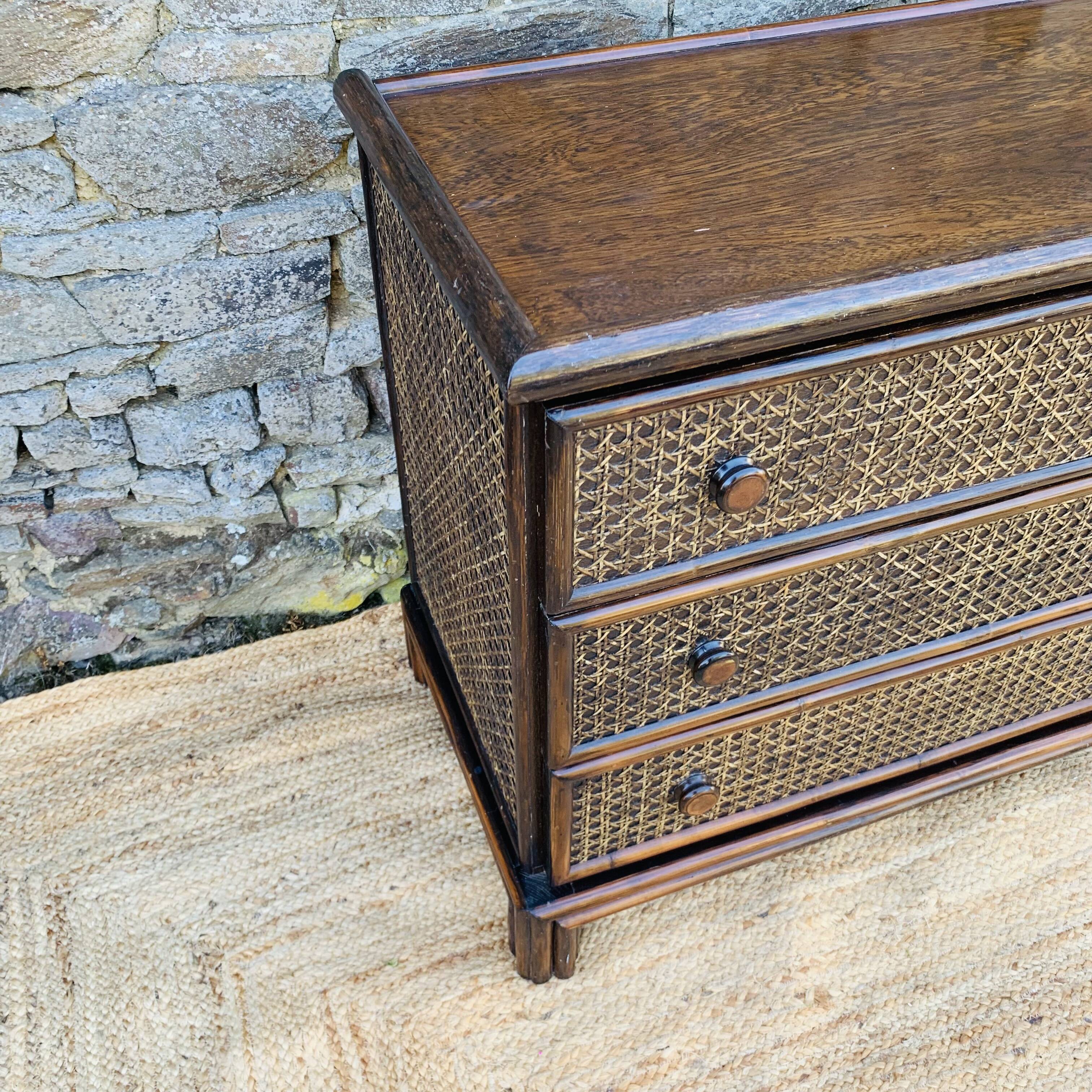 Vintage chest of drawers