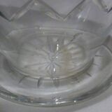 Carafe boule en verre ciselé