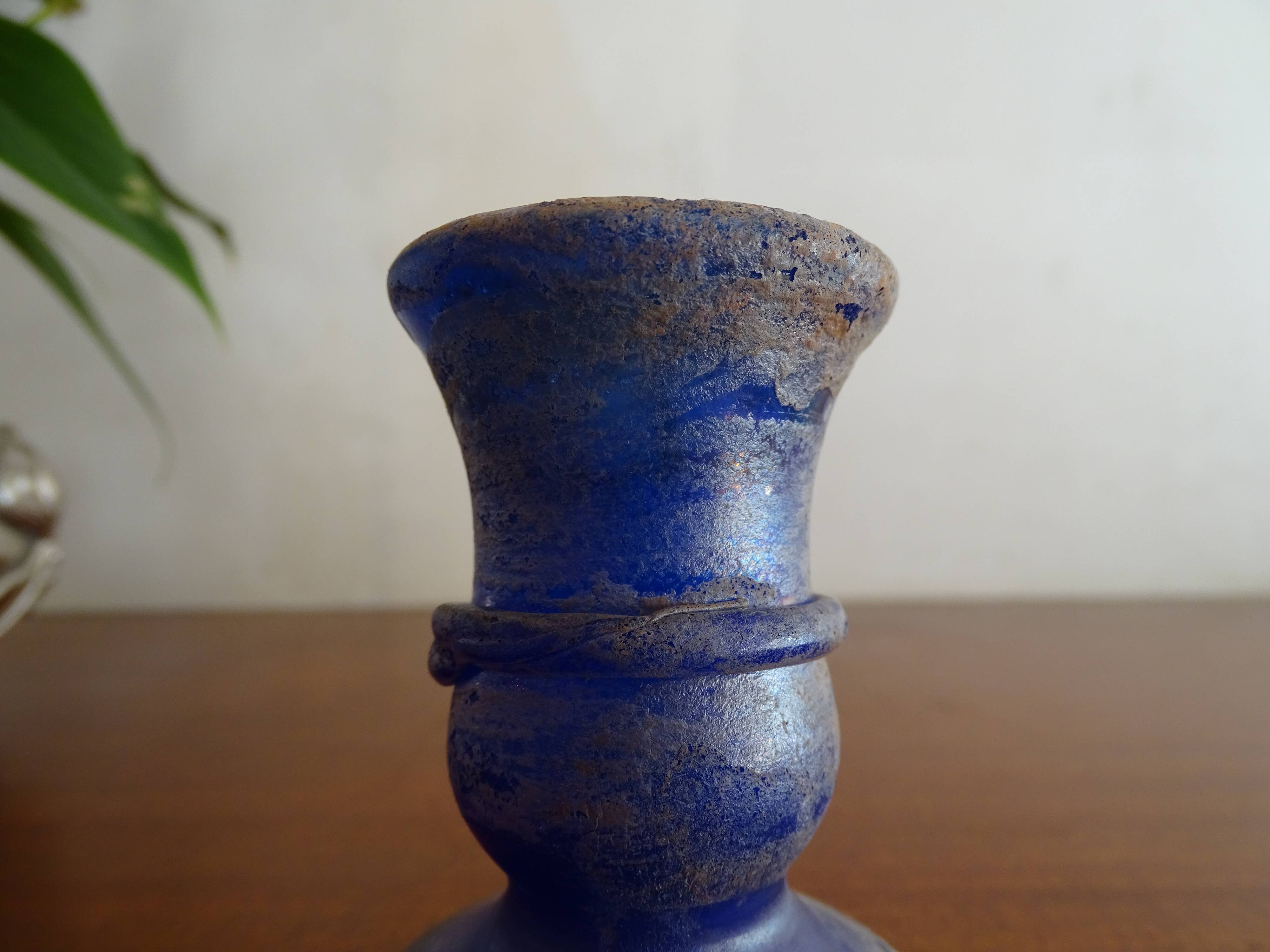 Miniature vase Scavo Seguso Vetri d'Arte iridescent glass Murano 1950