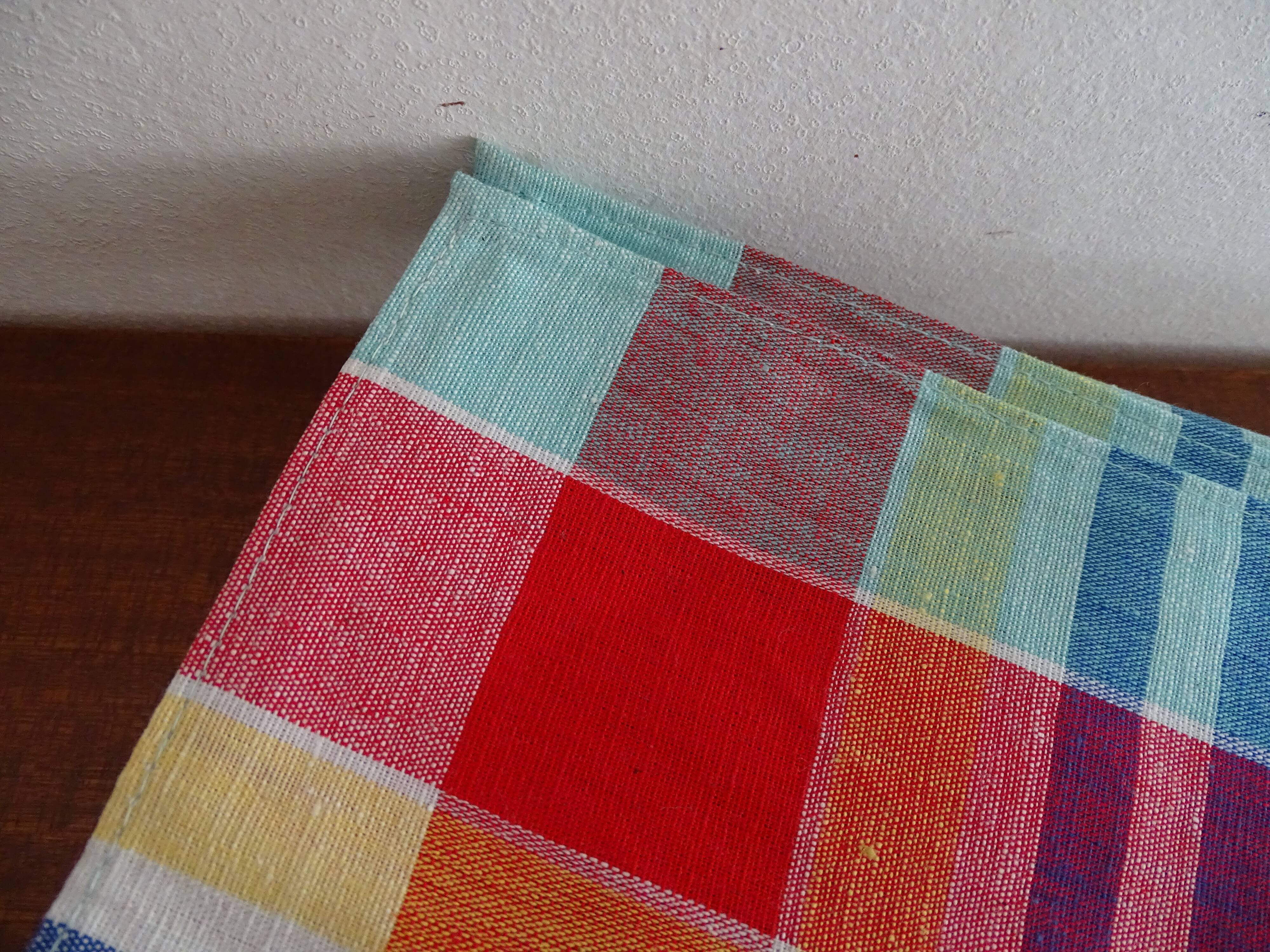 Tablecloth 140*140 and 6 vintage cotton napkins