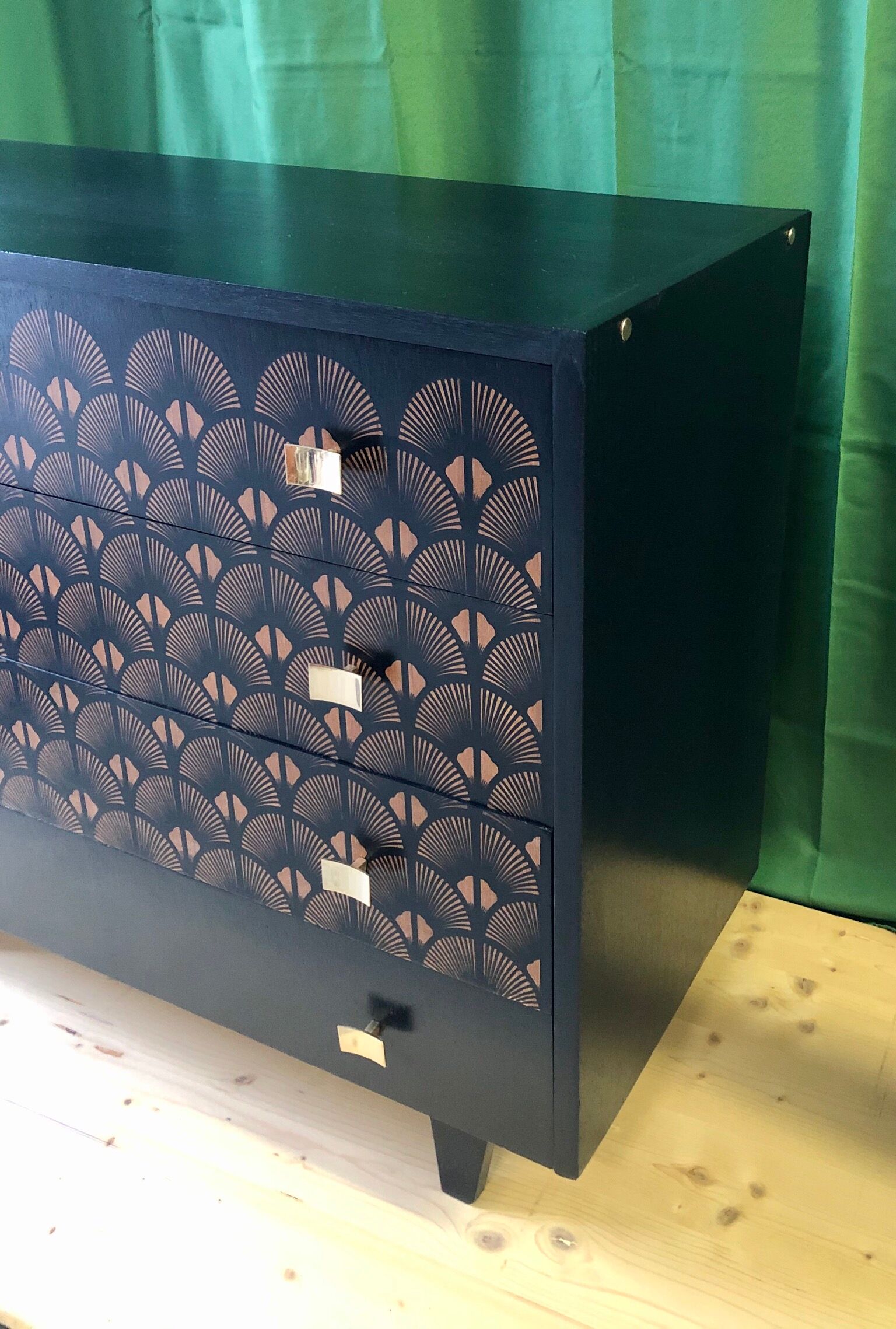 Commode vintage Seigaiha