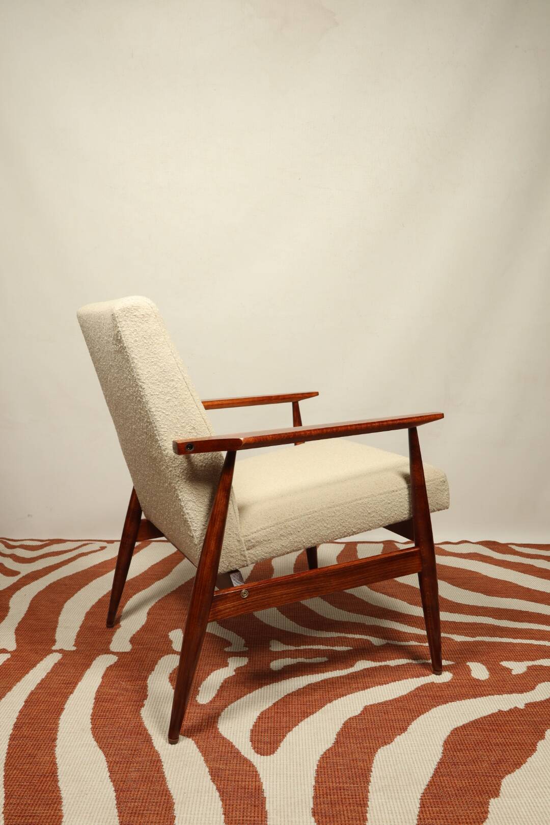 Scandinavian style set lounge chair and ottoman footrest in boucle fabric natural dark wood Mid Cent